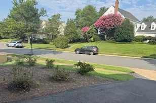 20820 Grainery Ct, Ashburn, VA 20147 - Photo 15