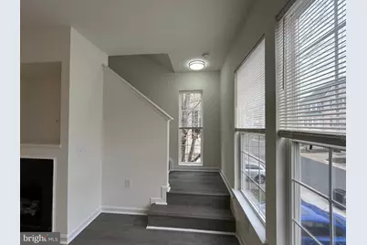 22988 Fontwell Square, Sterling, VA 20166 - Photo 11