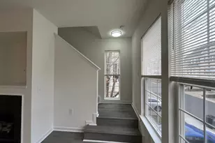 22988 Fontwell Square, Sterling, VA 20166 - Photo 11