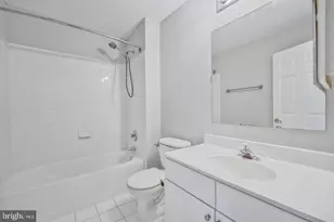 46797 Backwater Dr, Sterling, VA 20164 - Photo 25