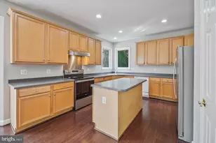 46797 Backwater Dr, Sterling, VA 20164 - Photo 11