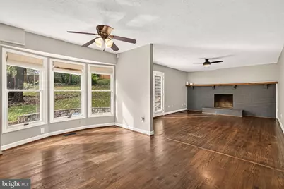 511 Cindy Court, Sterling, VA 20164 - Photo 25