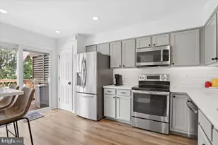 20950 Pioneer Ridge Terrace, Ashburn, VA 20147 - Photo 9