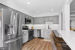 20950 Pioneer Ridge Terrace, Ashburn, VA 20147 - Photo 11