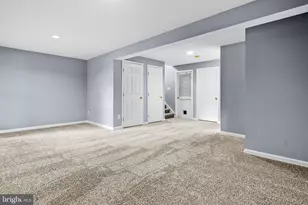21098 Cornerpost Square, Ashburn, VA 20147 - Photo 15