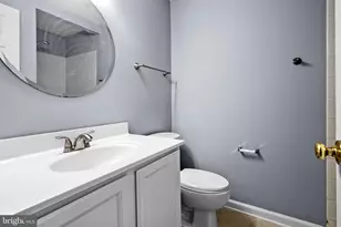 21098 Cornerpost Square, Ashburn, VA 20147 - Photo 13