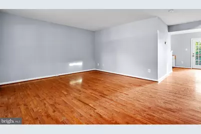 21098 Cornerpost Square, Ashburn, VA 20147 - Photo 3