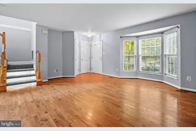 21098 Cornerpost Square, Ashburn, VA 20147 - Photo 5