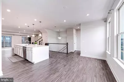 42621 Burbank Terrace, Sterling, VA 20166 - Photo 5