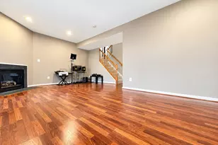 42688 Rolling Rock Square, Chantilly, VA 20152 - Photo 25