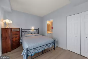 19355 Cypress Ridge Terrace, Leesburg, VA 20176 - Photo 13