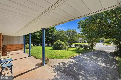 206 E Brunswick Street, Sterling, VA 20164 - Photo 3