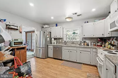 206 E Brunswick Street, Sterling, VA 20164 - Photo 9