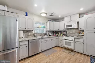 206 E Brunswick St, Sterling, VA 20164 - Photo 7