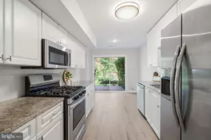 43414 Edgecliff Terrace, Ashburn, VA 20147 - Photo 9