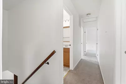 102 N Laura Anne Drive, Sterling, VA 20164 - Photo 19