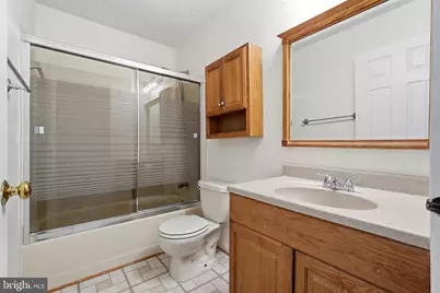 102 N Laura Anne Drive, Sterling, VA 20164 - Photo 29