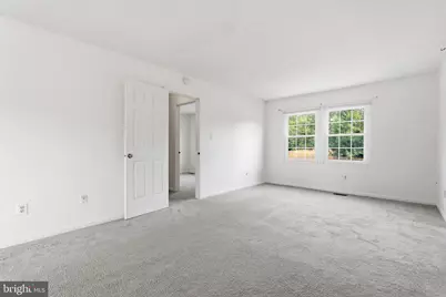 102 N Laura Anne Drive, Sterling, VA 20164 - Photo 23
