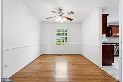 102 N Laura Anne Drive, Sterling, VA 20164 - Photo 11