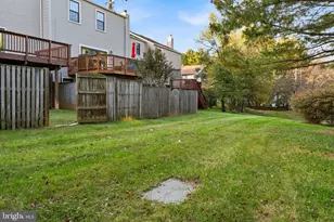 20 Haxall Ct, Sterling, VA 20165 - Photo 41
