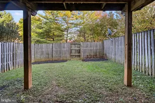 20 Haxall Ct, Sterling, VA 20165 - Photo 37