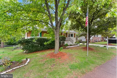 312 E Amhurst Street, Sterling, VA 20164 - Photo 3