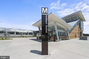 43805 Middleway Ter, Ashburn, VA 20147 - Photo 25