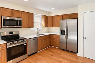 15 Haxall Ct, Sterling, VA 20165 - Photo 3