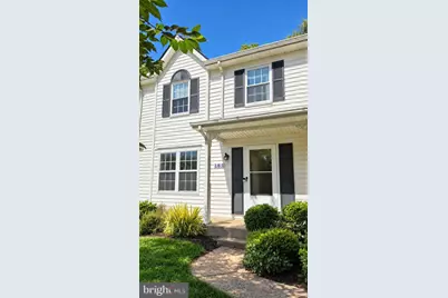 185 Meadows Lane NE, Leesburg, VA 20176 - Photo 1