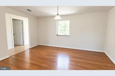 185 Meadows Lane NE, Leesburg, VA 20176 - Photo 7
