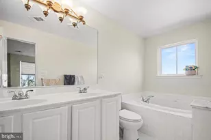 42464 Regal Wood Dr, Brambleton, VA 20148 - Photo 21