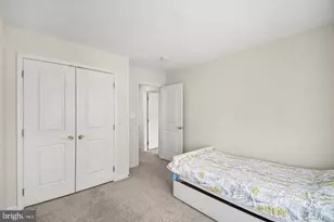 42464 Regal Wood Dr, Brambleton, VA 20148 - Photo 13