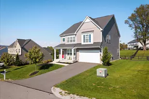35924 Platinum Dr, Round Hill, VA 20141 - Photo 5