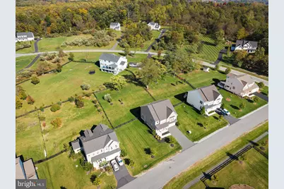 35924 Platinum Drive, Round Hill, VA 20141 - Photo 9