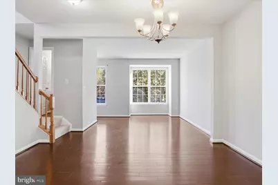 20235 Brookview Square, Ashburn, VA 20147 - Photo 9
