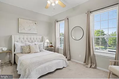 676 Gateway Drive SE #812, Leesburg, VA 20175 - Photo 17