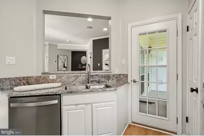 676 Gateway Drive SE #812, Leesburg, VA 20175 - Photo 11