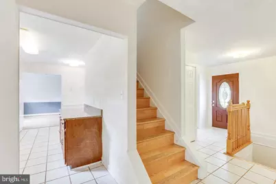 10136 Yorktown Drive, Great Falls, VA 22066 - Photo 21