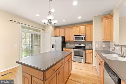 23005 Bulwark Terrace, Brambleton, VA 20148 - Photo 19
