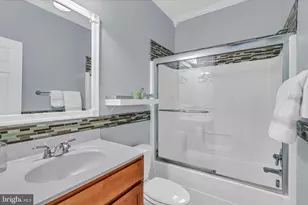 85 Pleasants Ln, Kilmarnock, VA 22482 - Photo 13