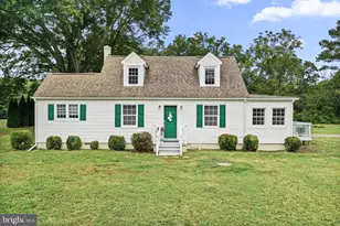 1678 Weems Rd, Weems, VA 22576 - Photo 3