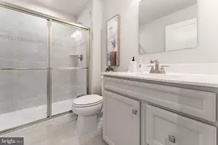 289 Pleasants Ln, Kilmarnock, VA 22482 - Photo 9