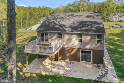 289 Pleasants Lane, Kilmarnock, VA 22482 - Photo 5