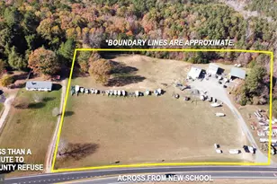 1740 Irvington Rd, Weems, VA 22576 - Photo 1