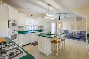 602 Cedar Pointe Dr, Weems, VA 22576 - Photo 11