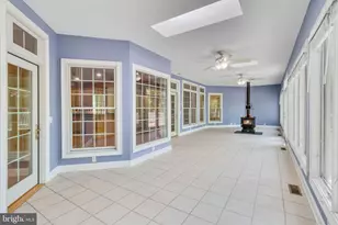 51 Grand Villa Dr, Weems, VA 22576 - Photo 19