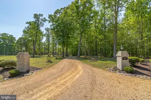 51 Grand Villa Dr, Weems, VA 22576 - Photo 29