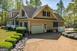 51 Grand Villa Dr, Weems, VA 22576 - Photo 41