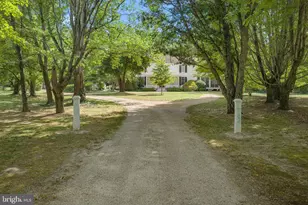 762 Chesapeake Dr, White Stone, VA 22578 - Photo 3