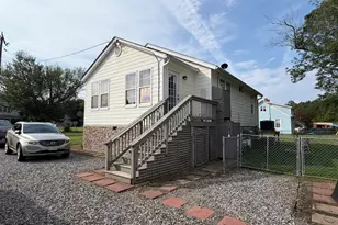 4393 Windmill Point Rd, White Stone, VA 22578 - Photo 3